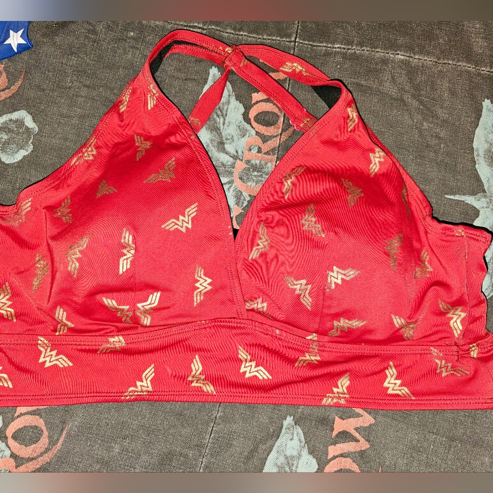 Torrid size 2 wonder woman bathing suit top